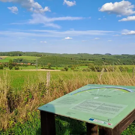 Haus Sonnenburg Tatil Evi Dahlem (Euskirchen)
